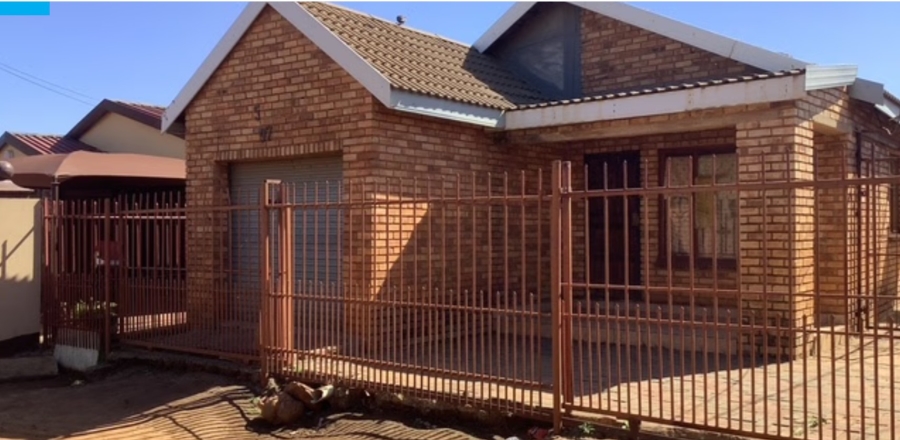 To Let 3 Bedroom Property for Rent in Ikageng North West